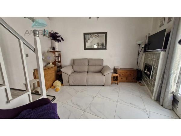 Casa independiente en calle Sant Marc