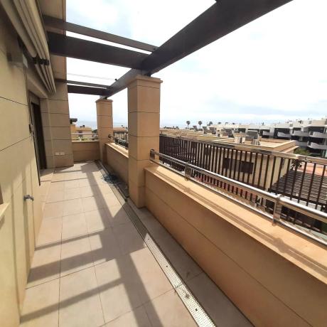 Piso en Arenales del Sol