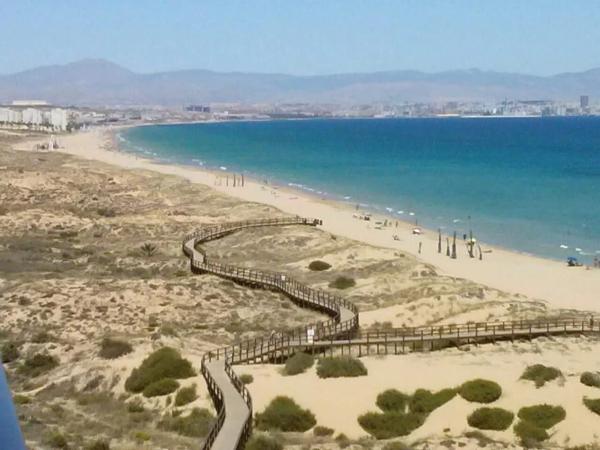 Piso en Arenales del Sol