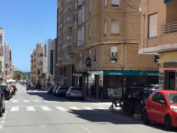 Piso en avenida del Mediterrani, 10