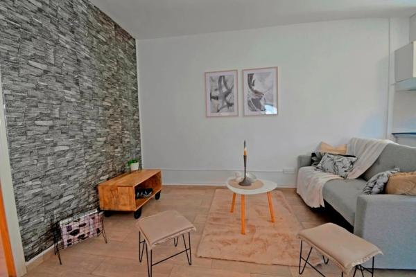 Chalet adosado en calle Alacant, 13