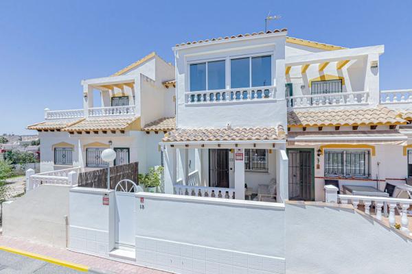 Chalet en Barrio Los Balcones y los Altos