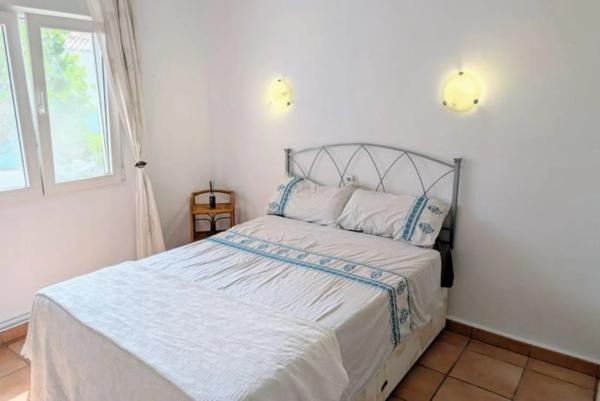 Casa independiente en calle Puerto Pajares