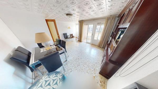 Piso en calle Don Quijote, 79