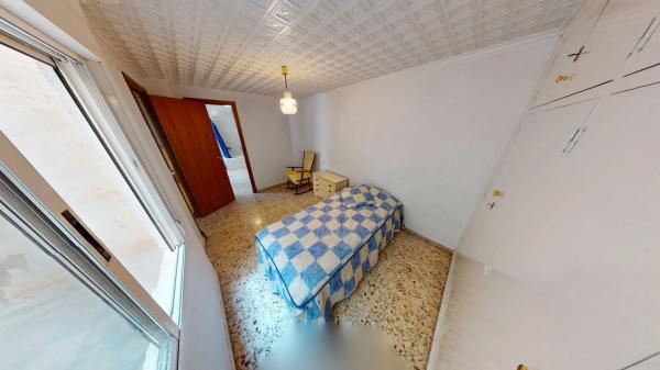 Piso en calle Don Quijote, 79