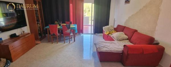 Chalet adosado en calle Gregal