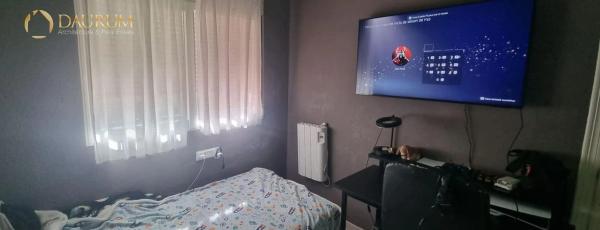 Chalet adosado en calle Gregal