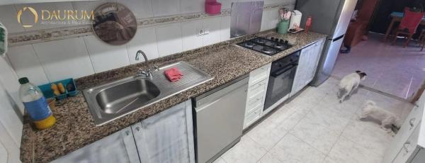 Chalet adosado en calle Gregal