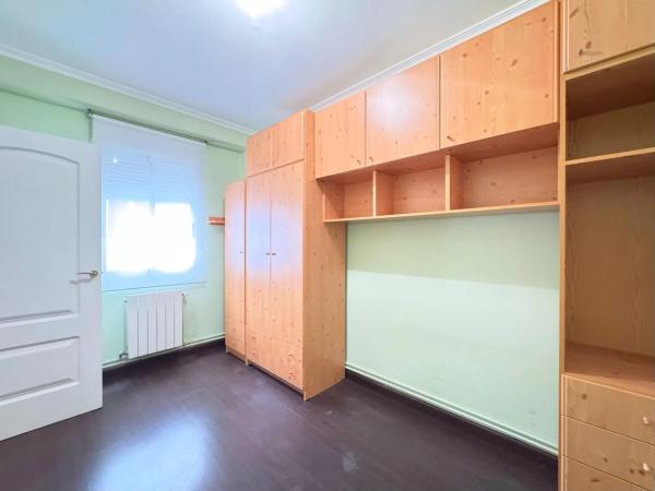 Piso en calle Dahellos