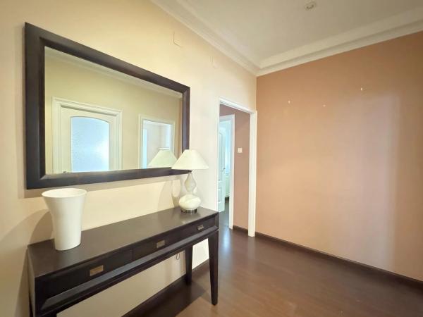 Piso en calle Dahellos