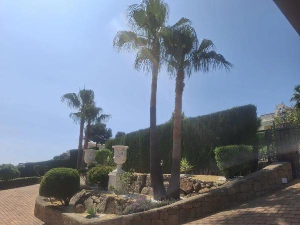 Casa independiente en Urbanización la Sella s/n