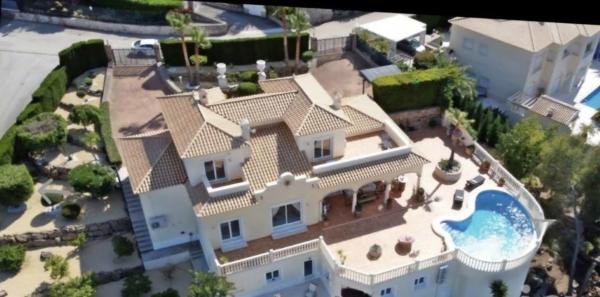 Casa independiente en Urbanización la Sella s/n