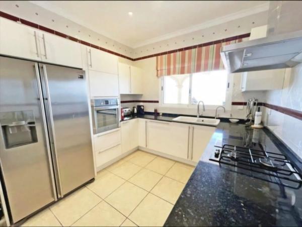 Casa independiente en Urbanización la Sella s/n