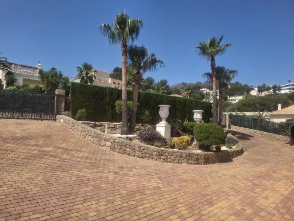 Casa independiente en Urbanización la Sella s/n