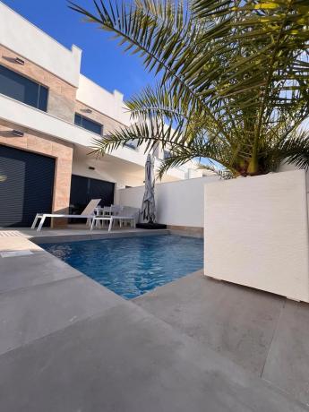 Chalet pareado en via Augusta