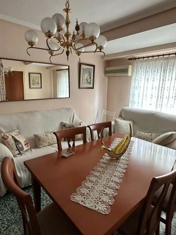 Piso en Barri Santa Rosa