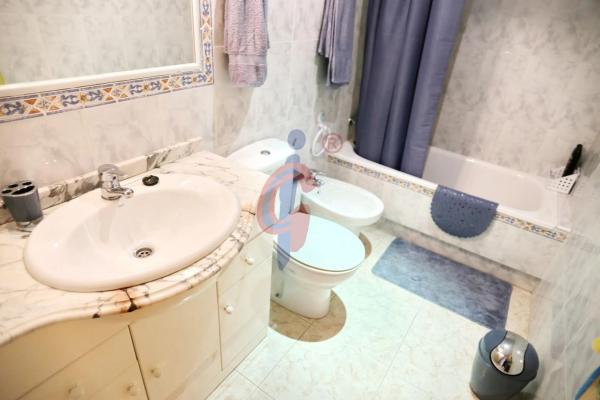 Piso en calle Hermanos Bazán, 13