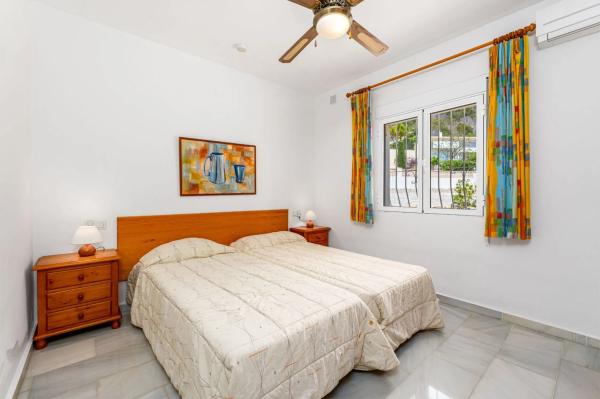 Casa independiente en calle Principal de la Serra