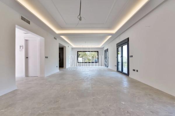 Casa independiente en calle Erica, 11