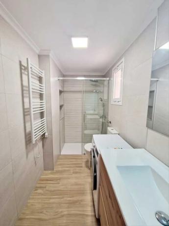 Piso en calle Miguel Hernández, 11