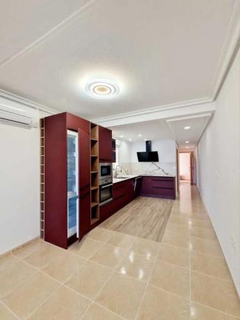 Piso en calle Miguel Hernández, 11