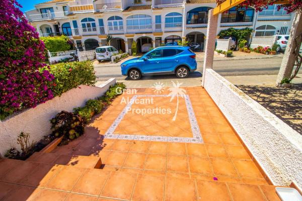 Chalet adosado en avenida D'Escandinàvia, 33