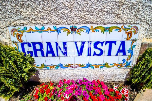 Chalet adosado en avenida D'Escandinàvia, 33