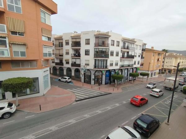 Piso en avenida País Valencià