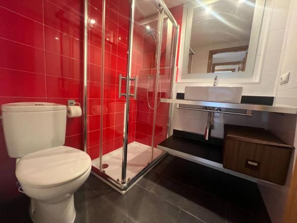 Chalet pareado en calle Unicornio