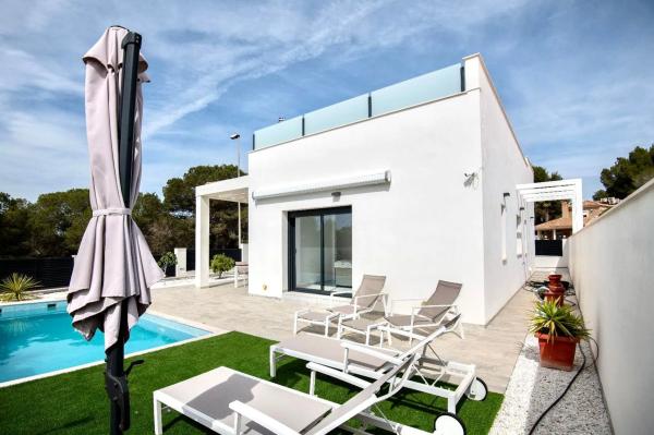 Casa independiente en calle Lentisco