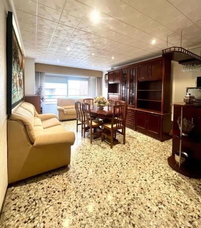 Piso en Barrio Carrús Oeste