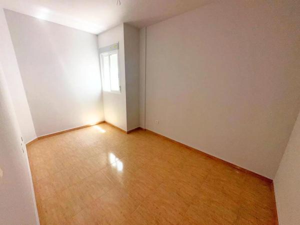 Piso en calle Paraíso, 4