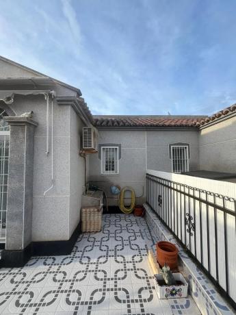 Chalet adosado en avenida de las Urracas