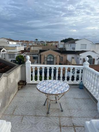 Chalet adosado en avenida de las Urracas