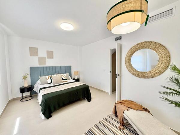 Chalet adosado en venta en calle Manuel Mateo Candel, 242