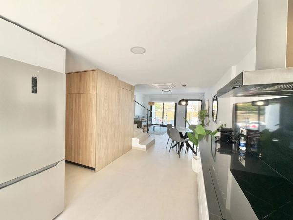 Chalet adosado en venta en calle Manuel Mateo Candel, 242