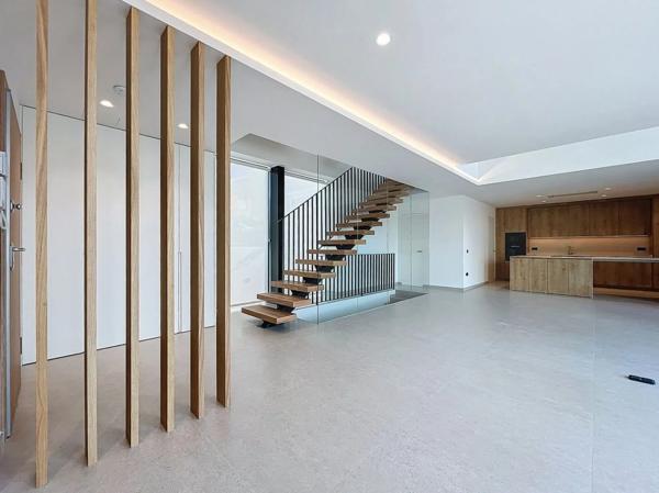 Casa o chalet independiente en venta en calle Calíope, 2