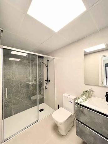 Piso en venta en avenida Marques de Valle Niza, 87