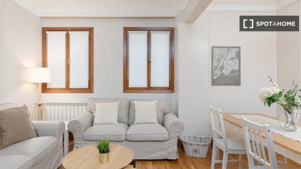 Piso de 3 habitaciones en alquiler en Gros, San Sebastián