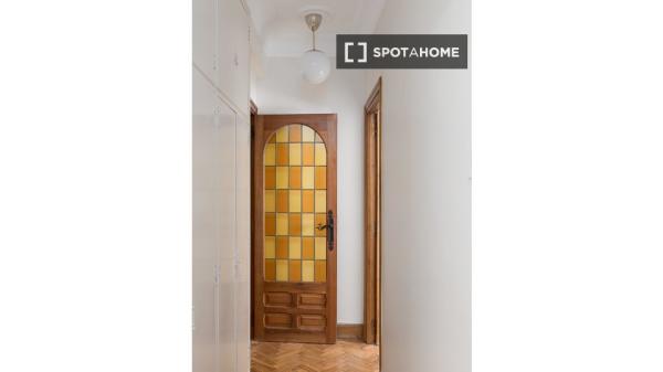 Piso de 3 habitaciones en alquiler en Gros, San Sebastián