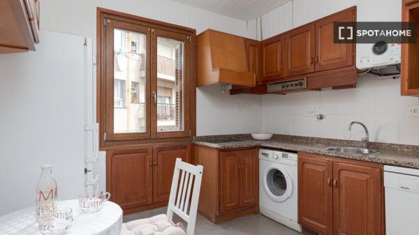 Piso de 3 habitaciones en alquiler en Gros, San Sebastián