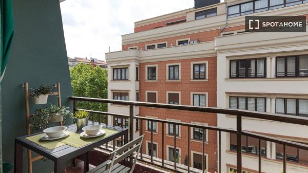 Piso de 3 habitaciones en alquiler en Gros, San Sebastián