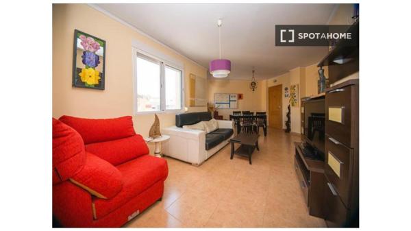 Piso en alquiler de 3 habitaciones en Carcaixent, Valencia