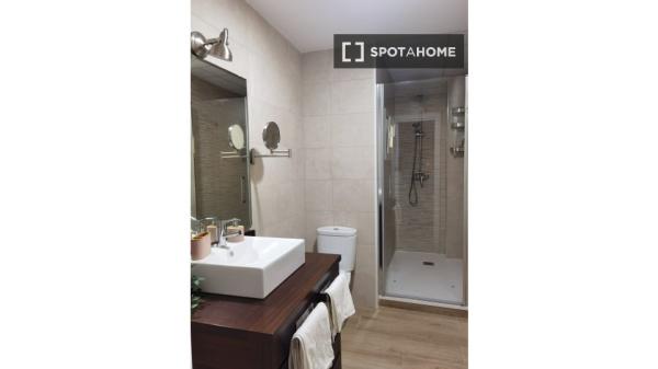 Piso de 3 dormitorios en alquiler en San Felipe, Cádiz