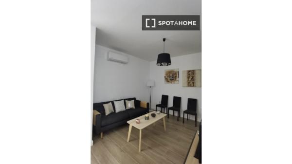 Piso de 3 dormitorios en alquiler en San Felipe, Cádiz