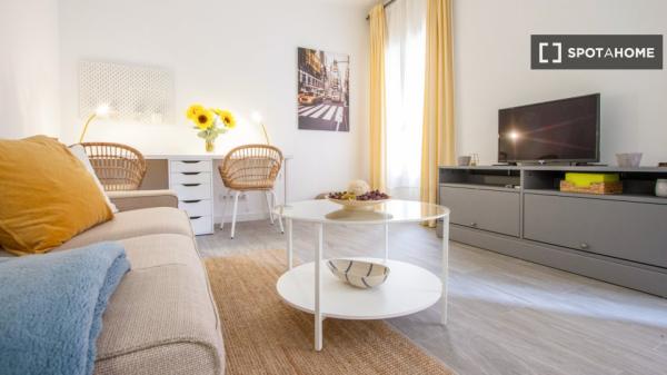 Apartamento de 2 dormitorios en alquiler en El Clot, Barcelona.