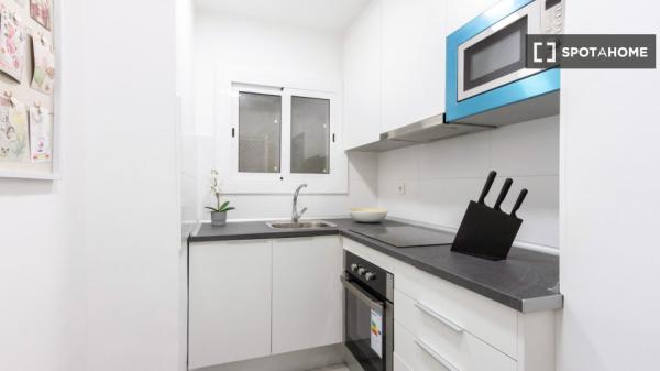 Apartamento de 2 dormitorios en alquiler en El Clot, Barcelona.