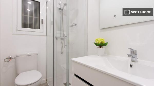 Apartamento de 2 dormitorios en alquiler en El Clot, Barcelona.