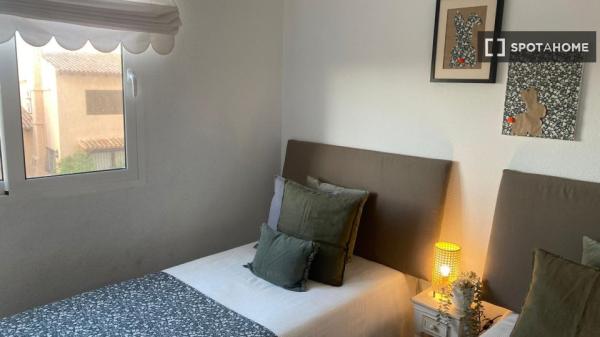 Piso de 3 habitaciones en alquiler en Sueca, Valencia