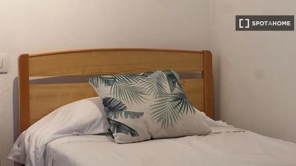 Apartamento de 2 dormitorios en alquiler en Tías, Las Palmas